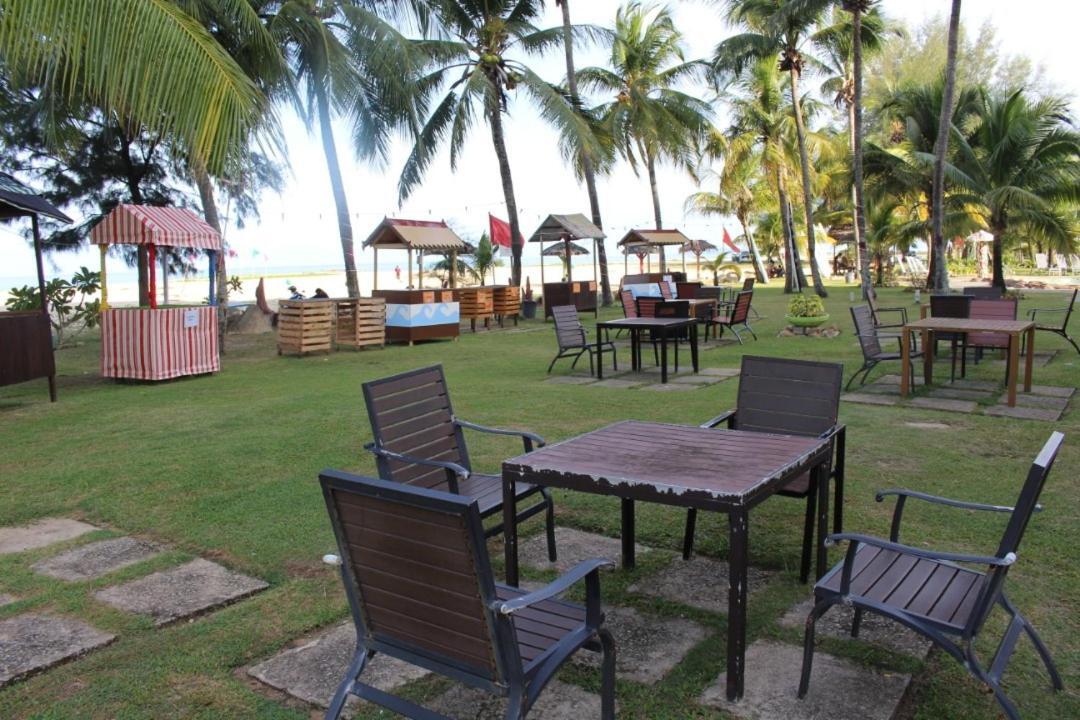 Primula Beach Hotel Kuala Terengganu Exterior photo